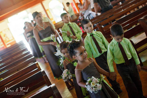 mariage claudine jonathan entrée à l'eglise