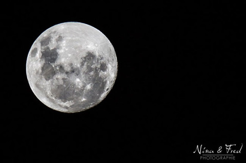 photographie de la pleine lune