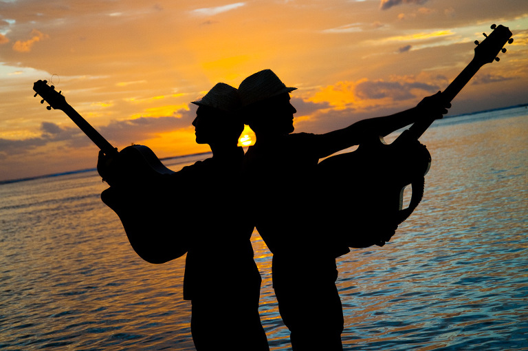 contre jour guitaristes