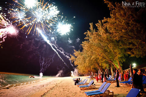 feu d'artifice au Lux* Réunion mariage de Maeva et Cédric