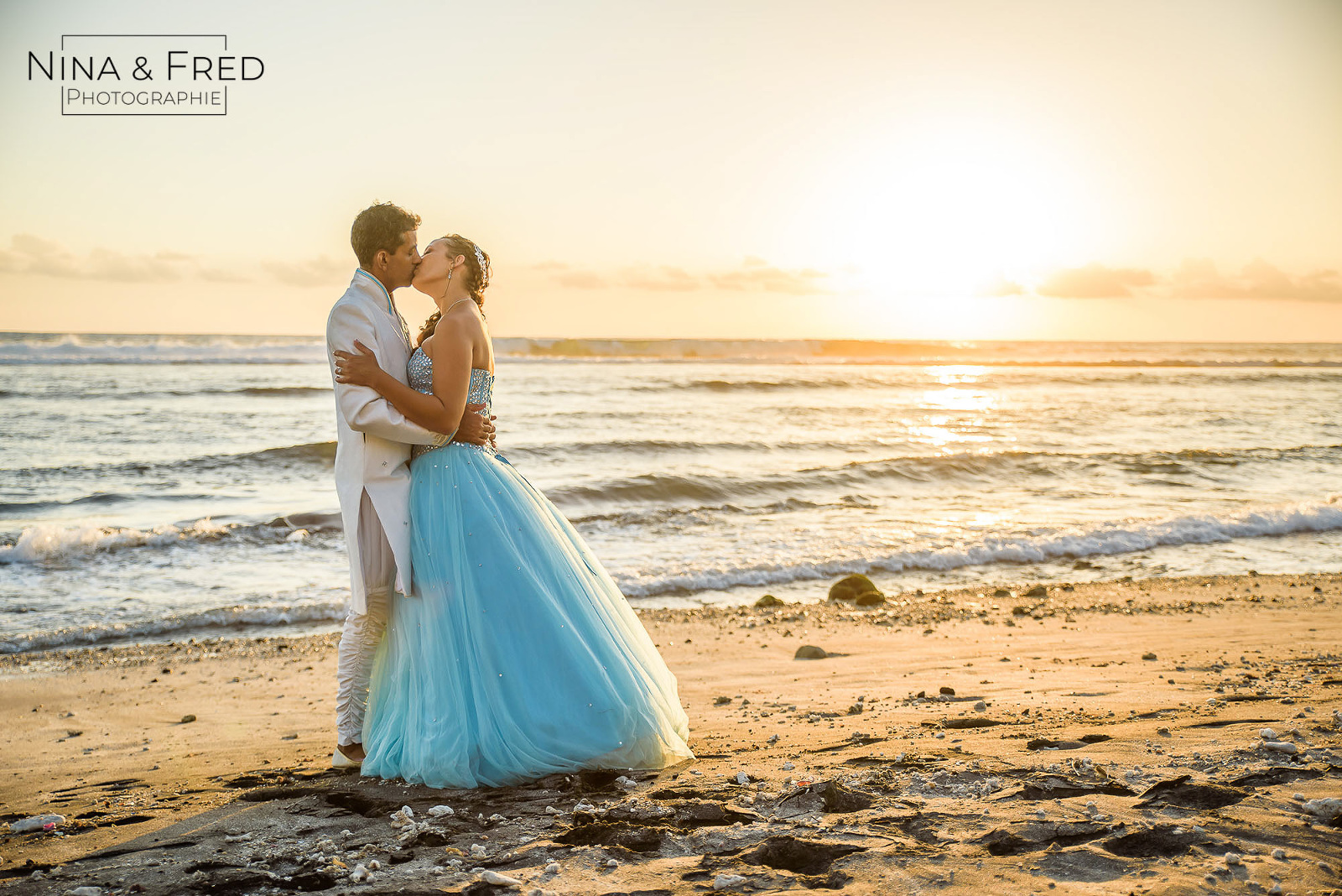 photo mariage V&D robe bleue