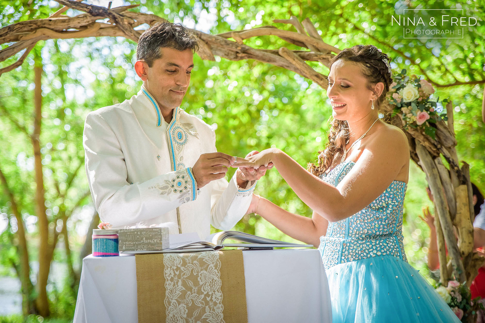 photo de mariage V&D Etang Saint-Paul