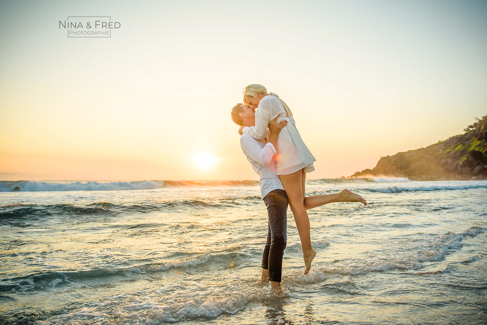 couple au coucher du soleil E&F19