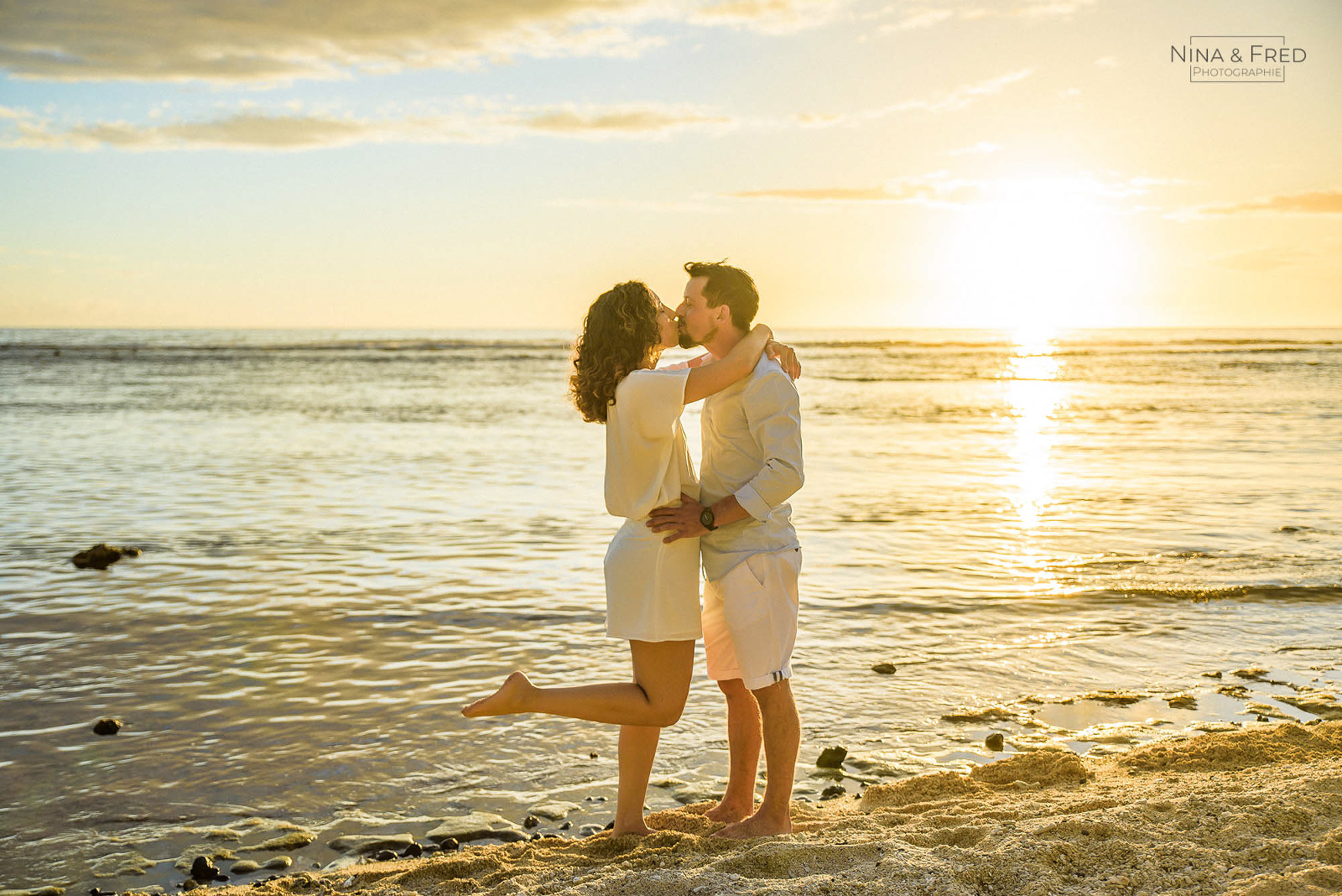 photo couple coucher de soleil E&B