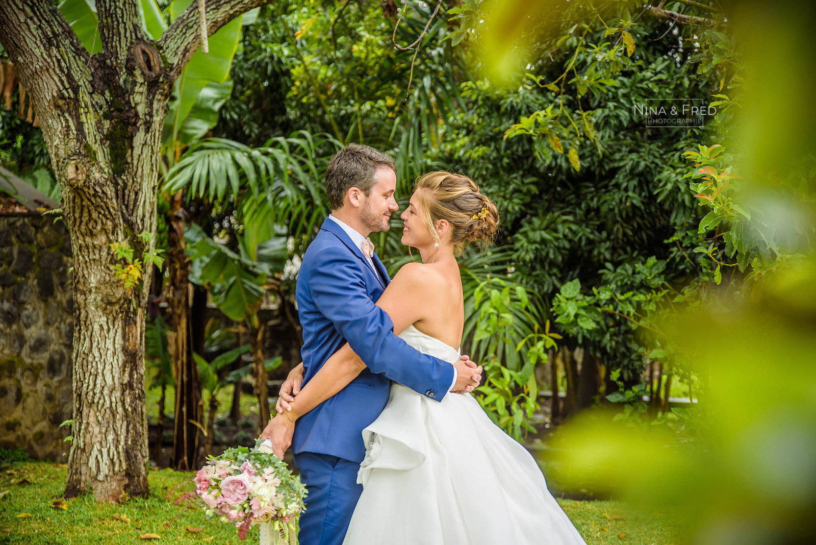 photo en couple Réunion mariage de L&A-20