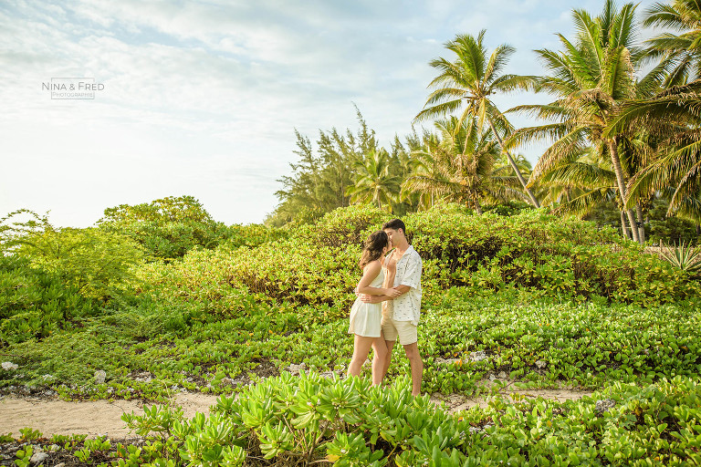 shooting couple nature et plage tropicale E&T-23