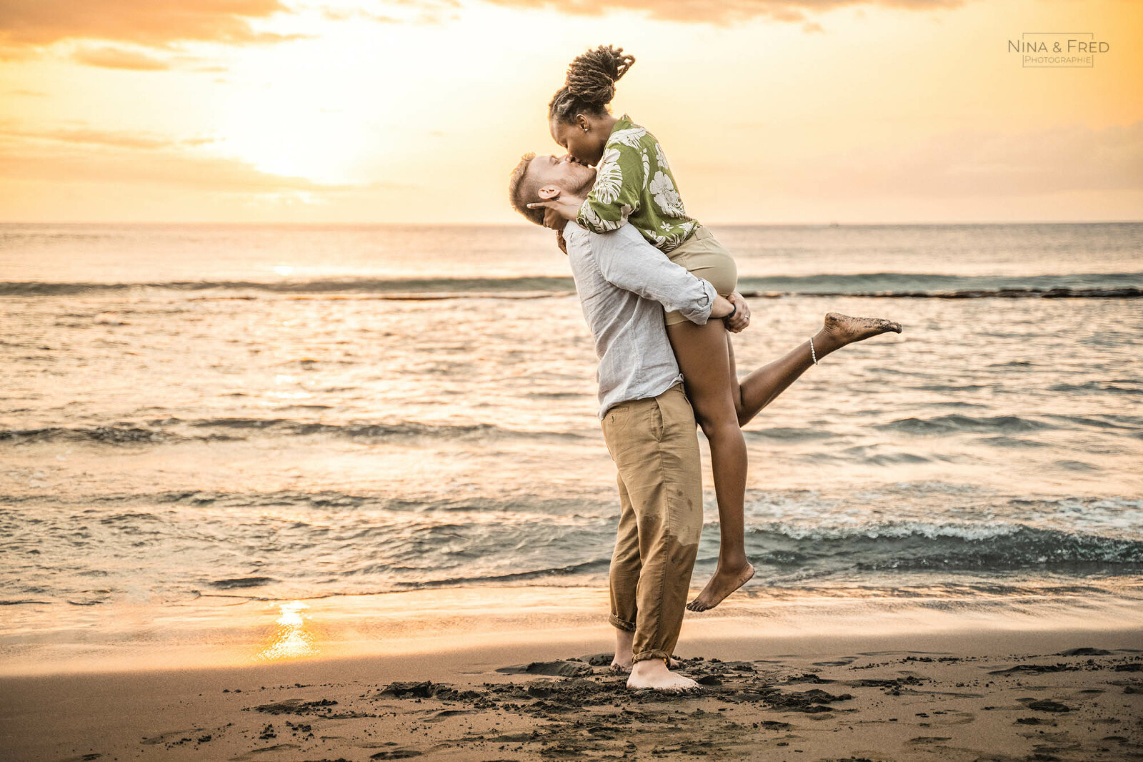 séance photo souvenir de la Réunion au coucher de soleil J&M-24